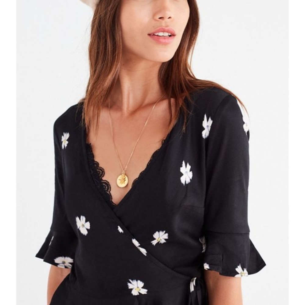 Urban Outfitters Willsette wrap crop top
